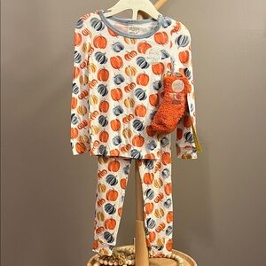 NWT Milkberry Toddler Boys Fall Bamboo Pajamas Set - Orange and Blue 2T